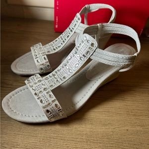 Women’s Wedge Sandals